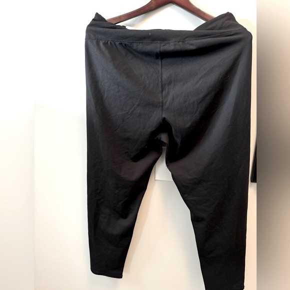 COTTON ON Women's Active High Waist Core 7/8 Tight Leggings Black - Picture 9 of 10